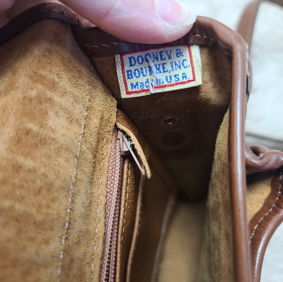 Vintage Dooney & Burke Bayou Collection Croc-Embossed Leather Crossbody Bag - Picture 5 of 14